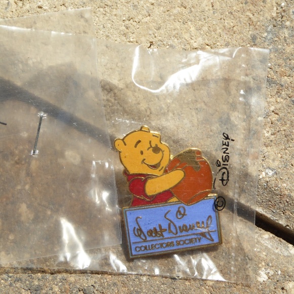 Disney Jewelry - WDCC Classics Enamal Pin Bck Winnie Pooh NIP 1996